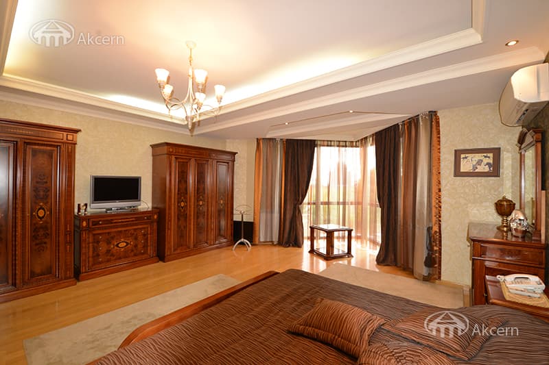 Mansion · 5 rooms · 745 m² · Arabkir