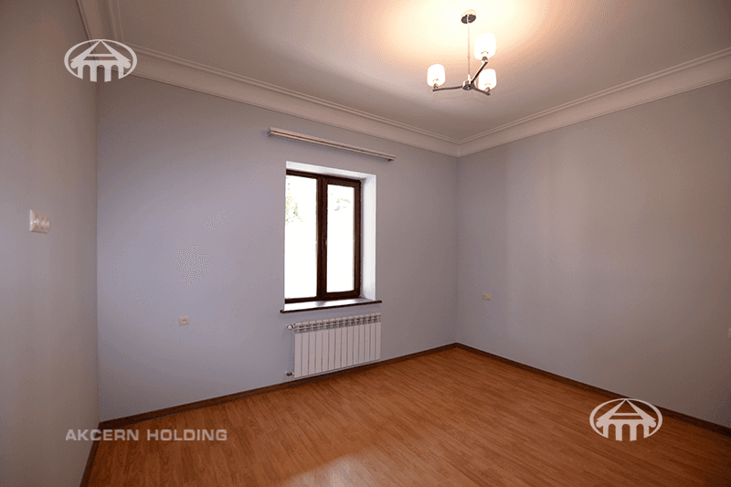 Mansion · 4 rooms · 300 m² · Nork-Marash