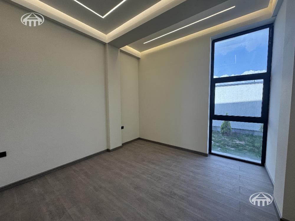 Mansion · 4 rooms · 273 m² · Dzoraghbyur