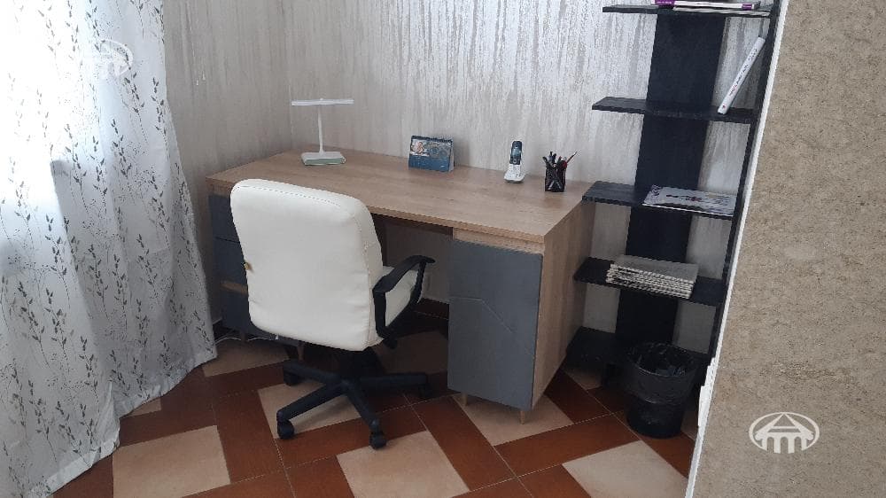 Квартира · 3 комн. · 90 м² · Кентрон