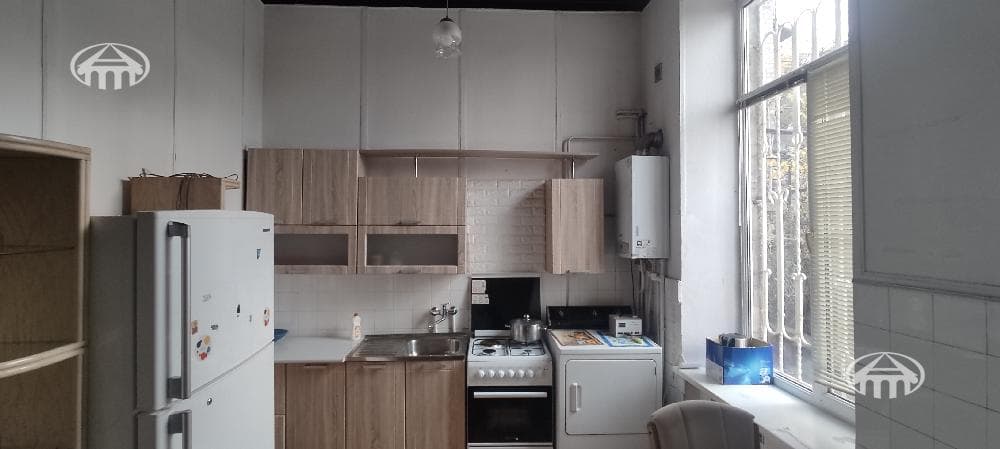 Особняк · 4 комн. · 180 м² · Кентрон
