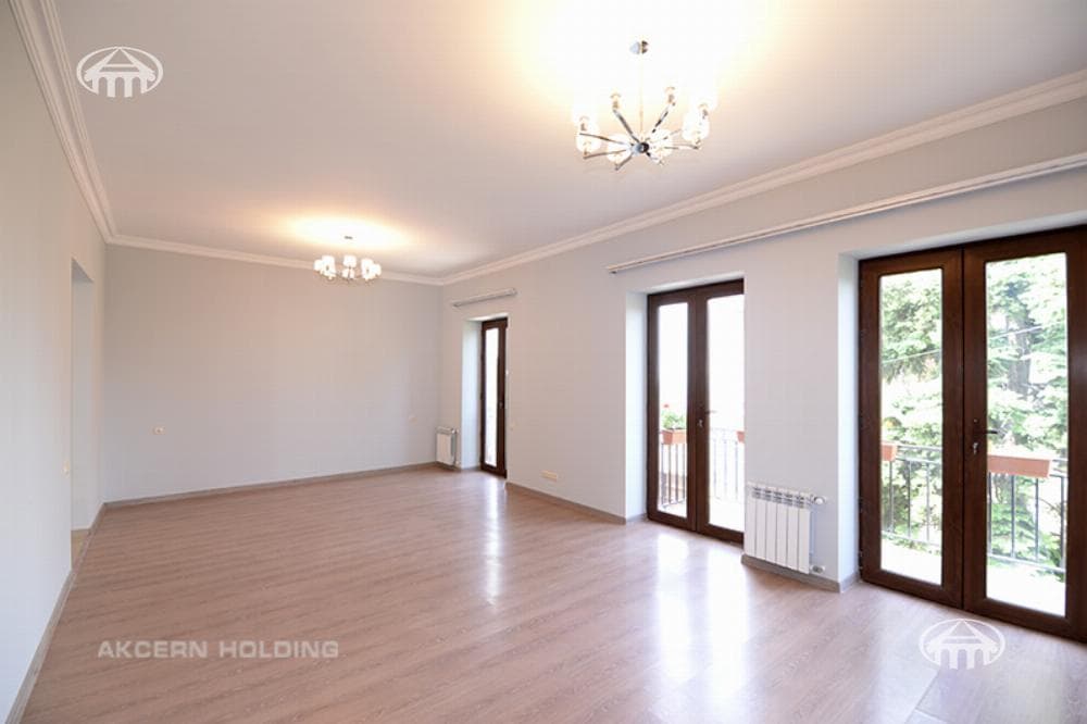 Mansion · 4 rooms · 300 m² · Nork-Marash — photo 11 / 34