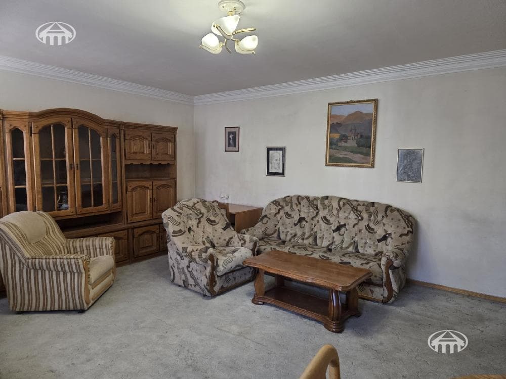 Apartment · 2 rooms · 74 m² · Kentron