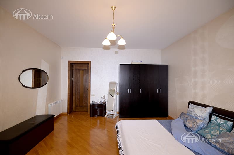 Особняк · 5 комн. · 270 м² · Канакер-Зейтун