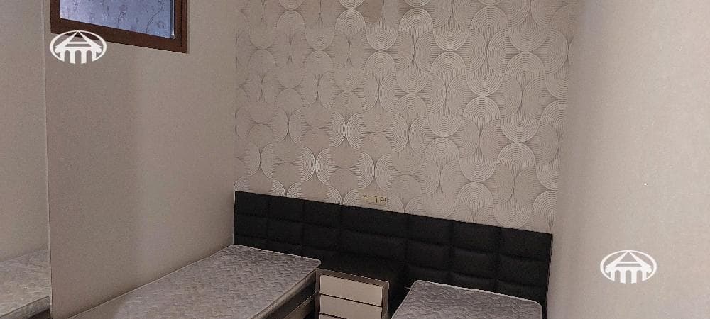 Apartment · 3 rooms · 104 m² · Kentron