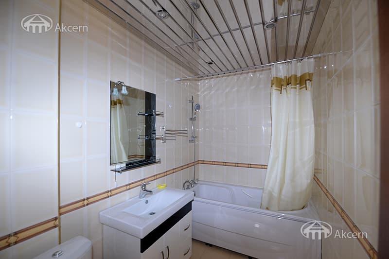 Особняк · 4 комн. · 240 м² · Аджапняк