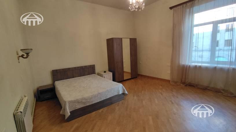 Apartment · 3 rooms · 96 m² · Kentron