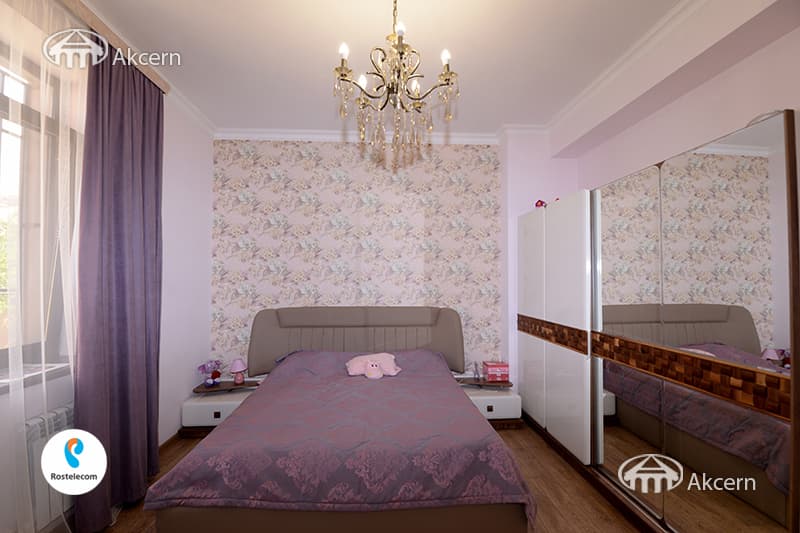 Дом · 5 комн. · 290 м² · Аван