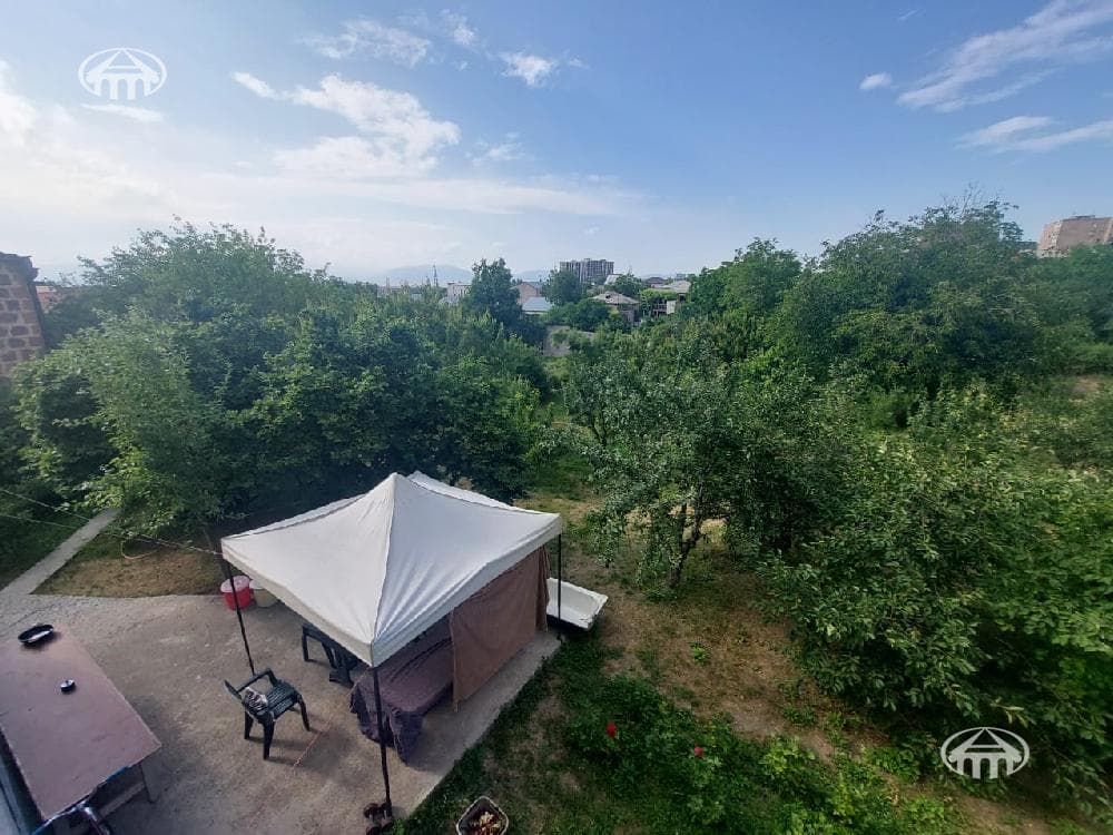 Особняк · 7 комн. · 220 м² · Джрвеж