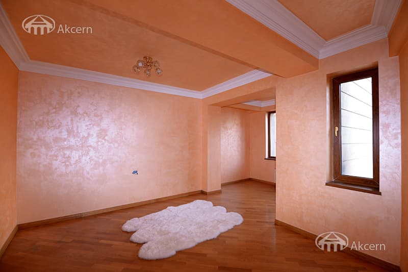 Apartment · 4 rooms · 240 m² · Kentron