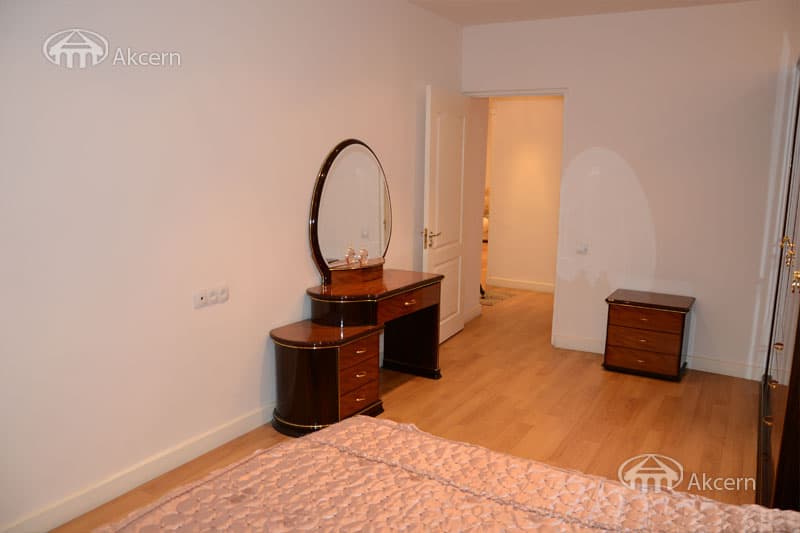 Apartment · 2 rooms · 70 m² · Kentron — photo 6 / 16