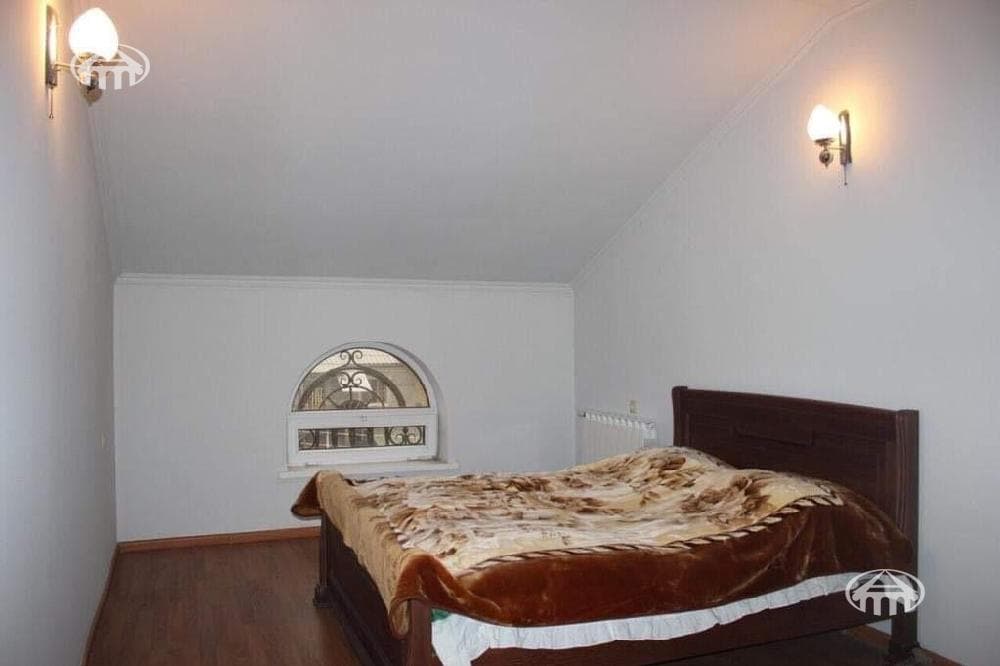 Առանձնատուն · 7 սեն. · 330 մ² · Էրեբունի