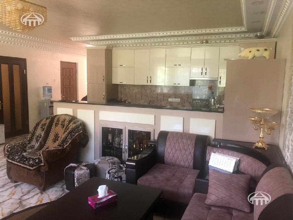 House · 9 rooms · 354 m² · Dilijan