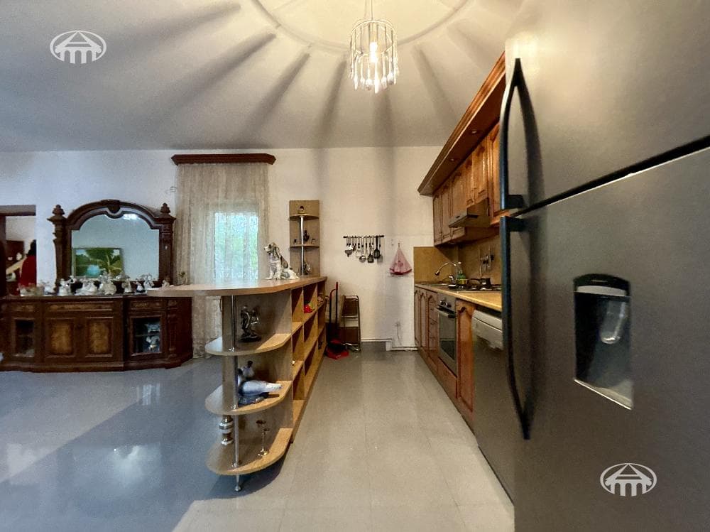 Особняк · 5 комн. · 324 м² · Джрвеж