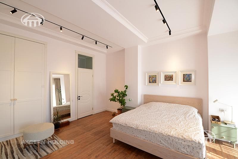 Apartment · 3 rooms · 99 m² · Kentron