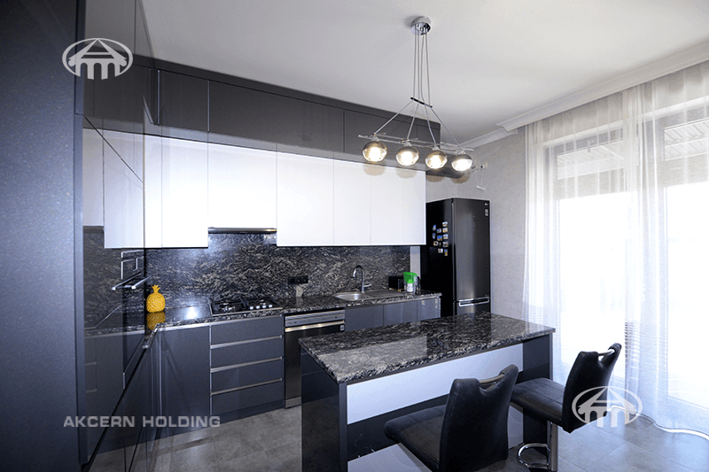 Mansion · 5 rooms · 280 m² · v. Arinj