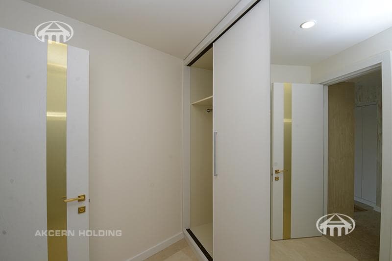 Mansion · 6 rooms · 1,022 m² · Kentron
