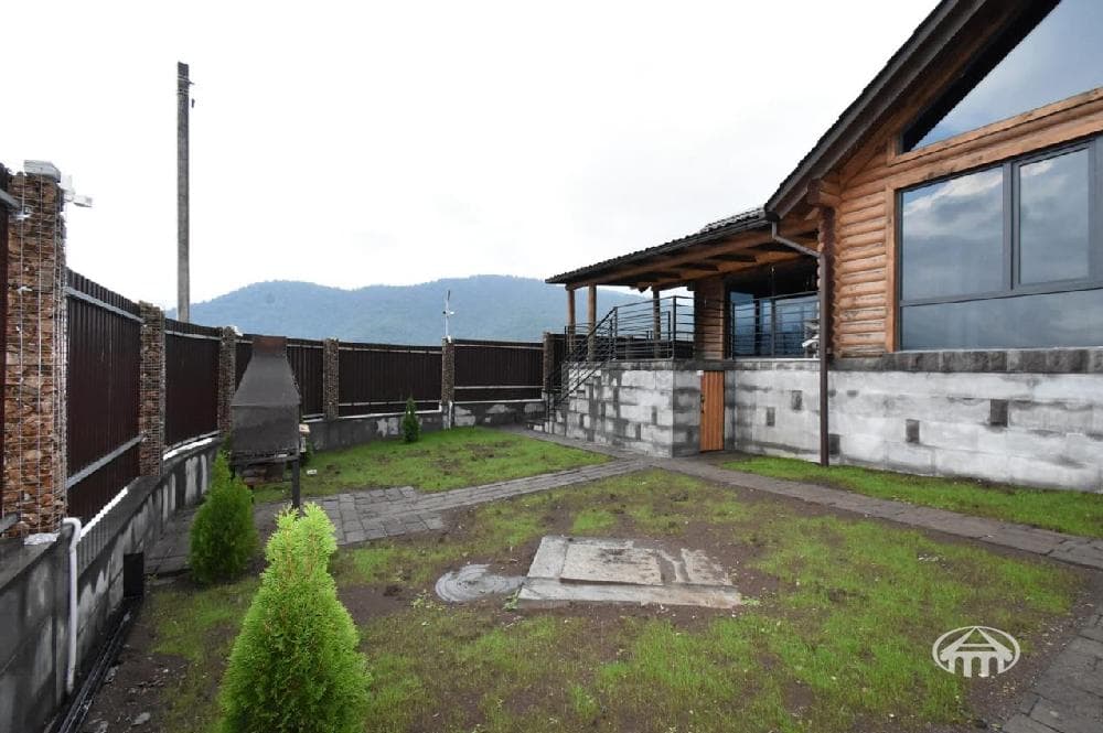 Mansion · 2 rooms · 109 m² · Dilijan