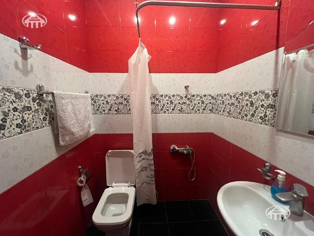 Отель · 6 комн. · 92 м² · Кентрон