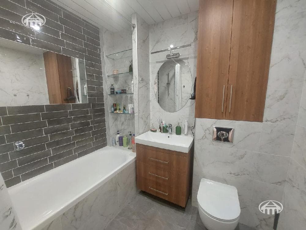 Townhouse · 4 rooms · 121 m² · Nairi