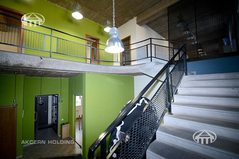 Office · 660 m² · Kentron