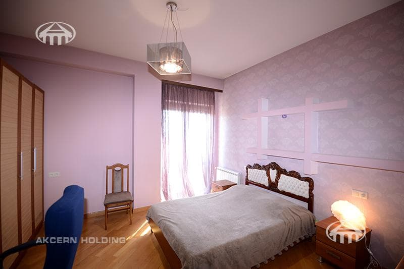 Квартира · 3 комн. · 106 м² · Арабкир