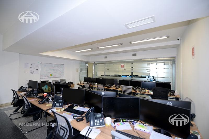 Office · 121 m² · Kentron
