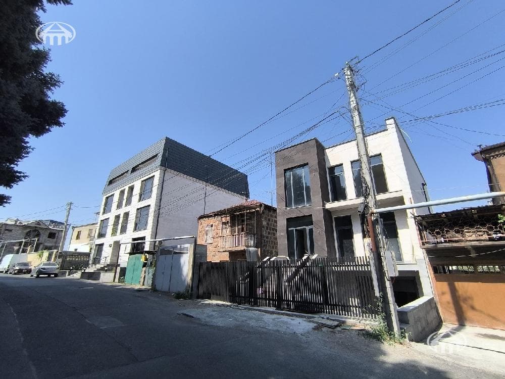 Особняк · 6 комн. · 325 м² · Арабкир