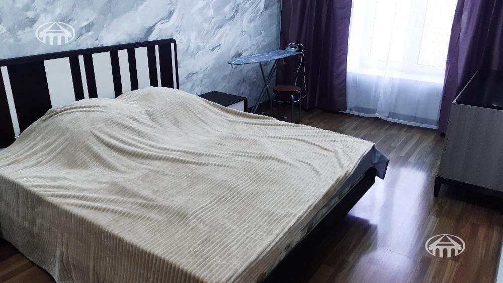 Квартира · 3 комн. · 90 м² · Кентрон