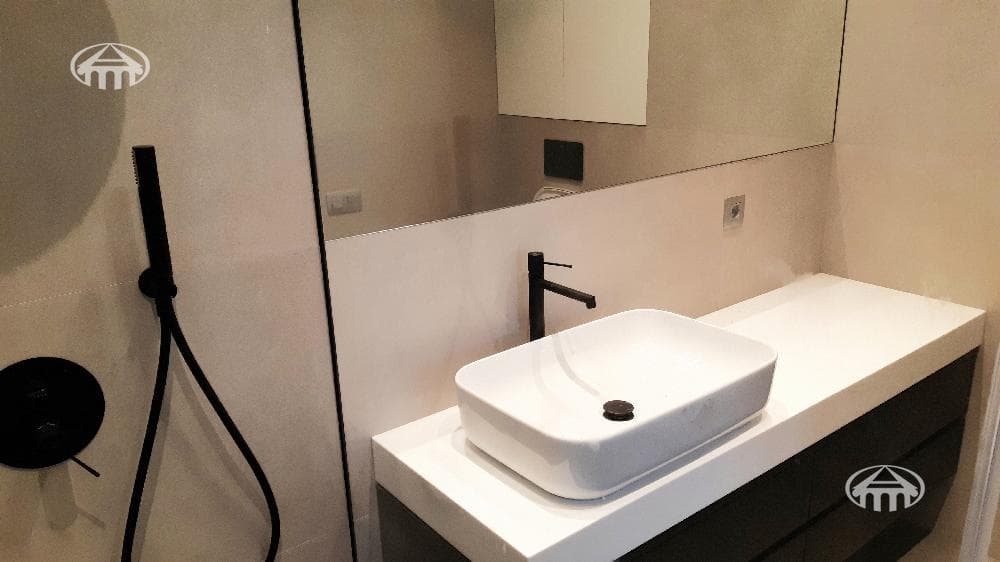Apartment · 2 rooms · 83 m² · Kentron