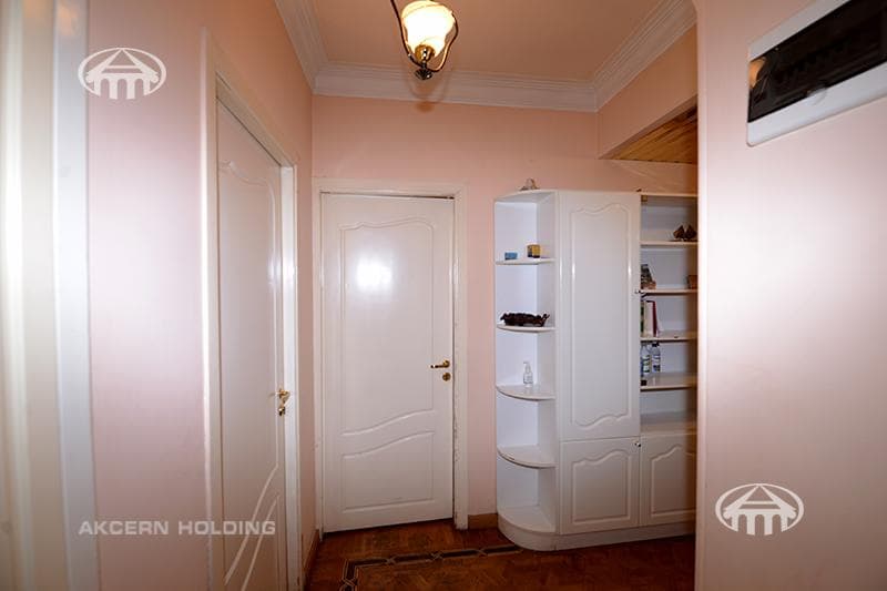 Բնակարան · 5 սեն. · 140 մ² · Կենտրոն