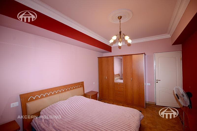 Բնակարան · 5 սեն. · 140 մ² · Կենտրոն