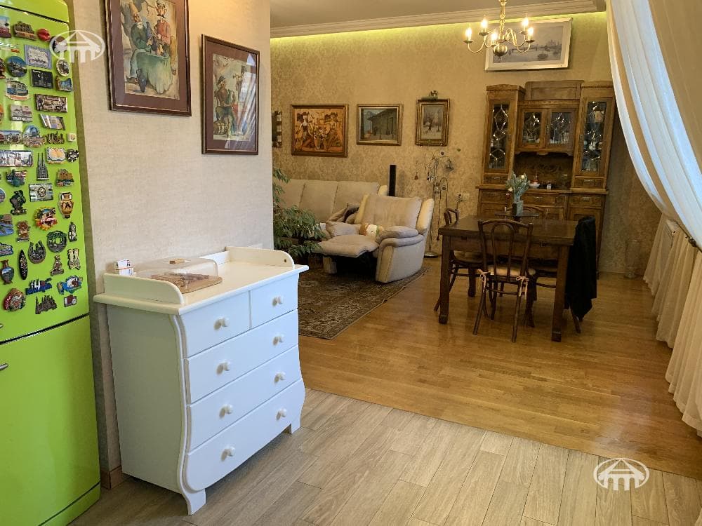 Квартира · 3 комн. · 86 м² · Кентрон