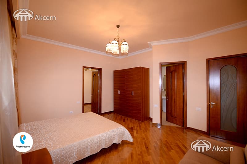 Առանձնատուն · 6 սեն. · 863 մ² · Նորք-Մարաշ