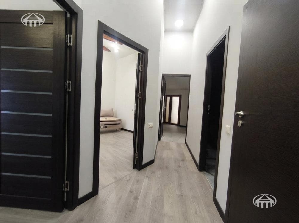Apartment · 3 rooms · 67 m² · Kentron — photo 9 / 16