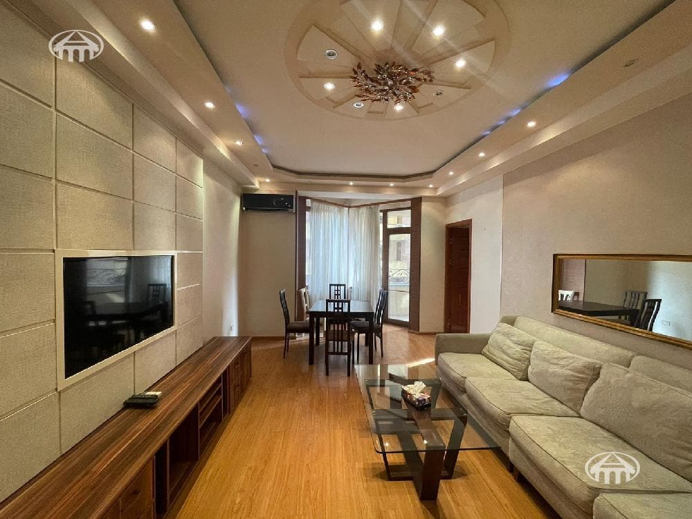 Квартира · 2 комн. · 87 м² · Кентрон