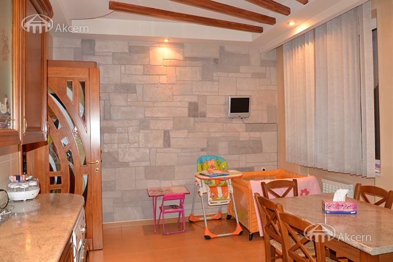 Apartment · 4 rooms · 124 m² · Kentron