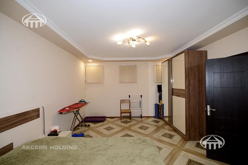 House · 4 rooms · 185 m² · Arabkir