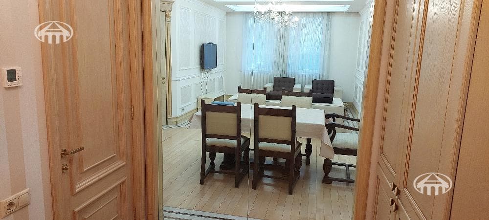 Квартира · 3 комн. · 85 м² · Кентрон