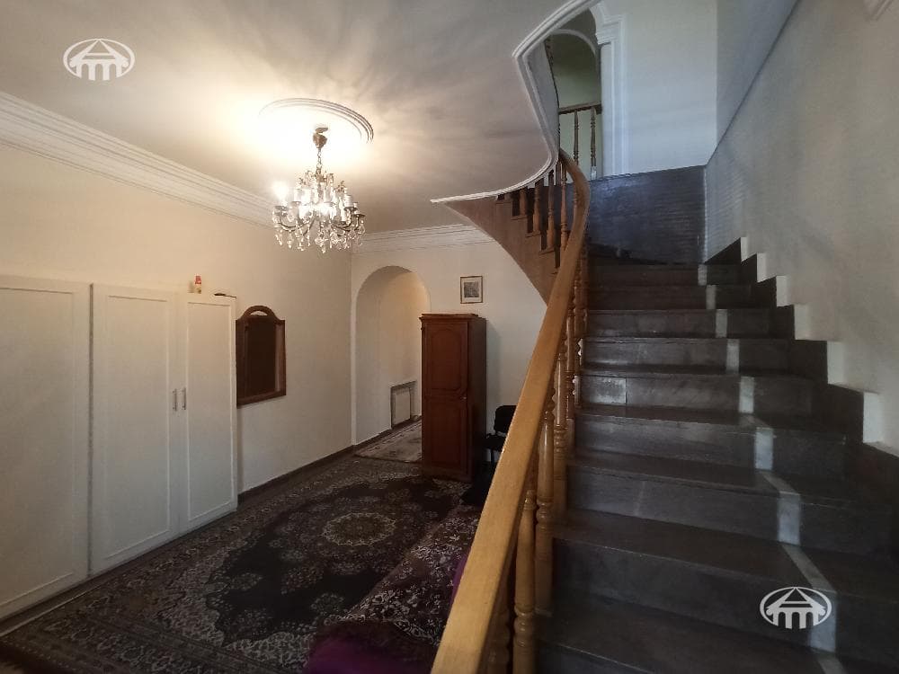 Дом · 5 комн. · 325 м² · Малатия-Себастия