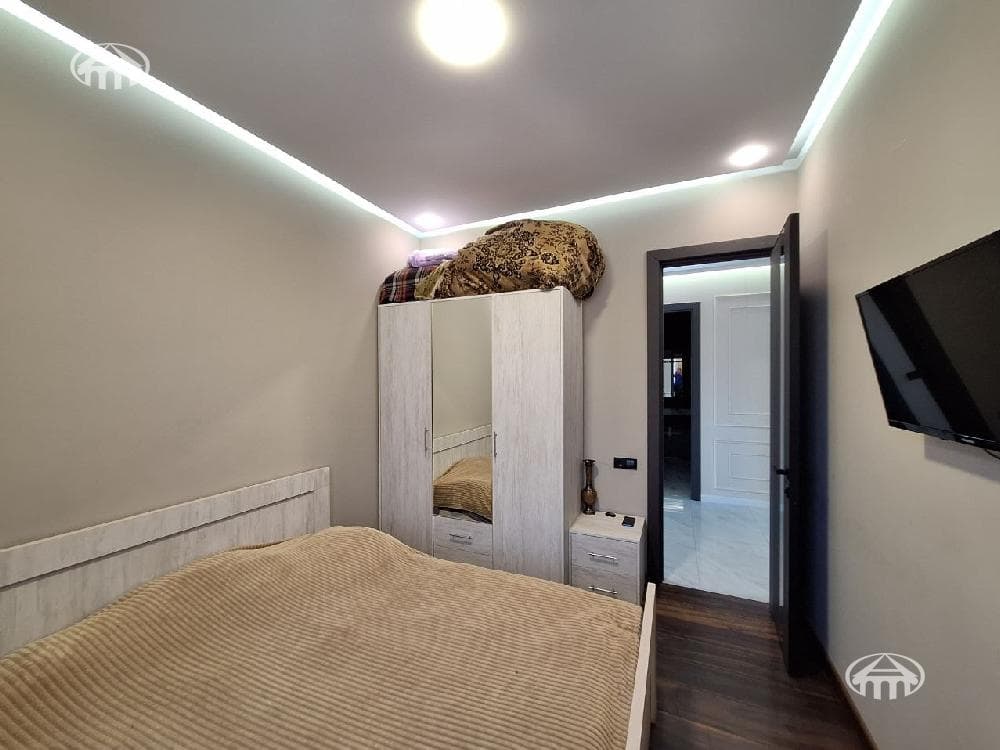 Mansion · 6 rooms · 246 m² · Zovuni