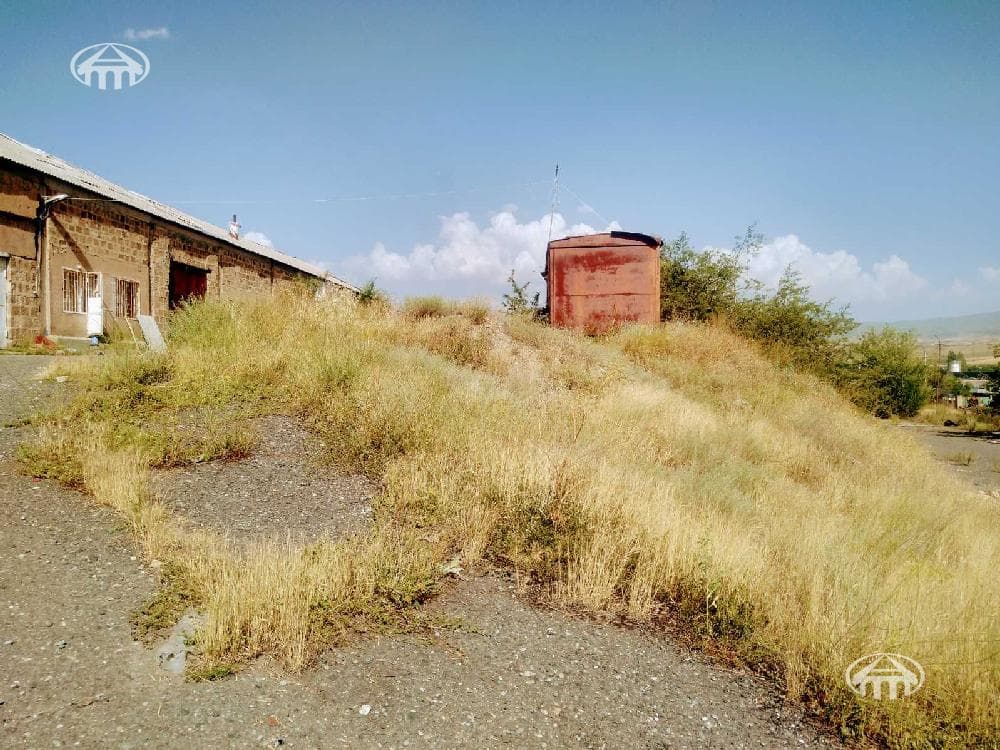 Այլ · 560 մ² · Մայակովսկի