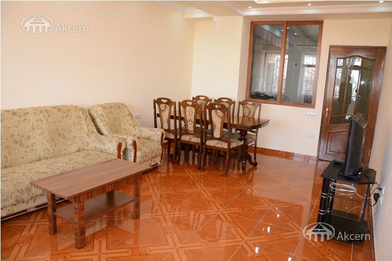Apartment · 3 rooms · 91 m² · Kentron