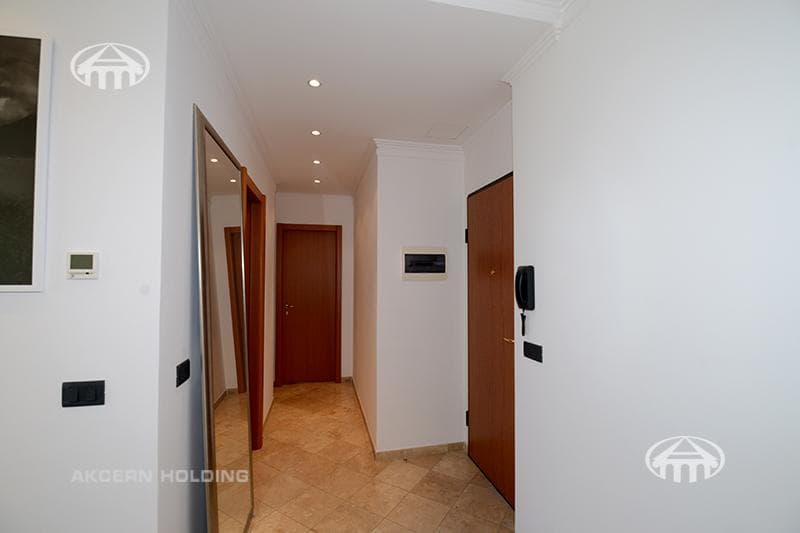 Apartment · 4 rooms · 254 m² · Kentron