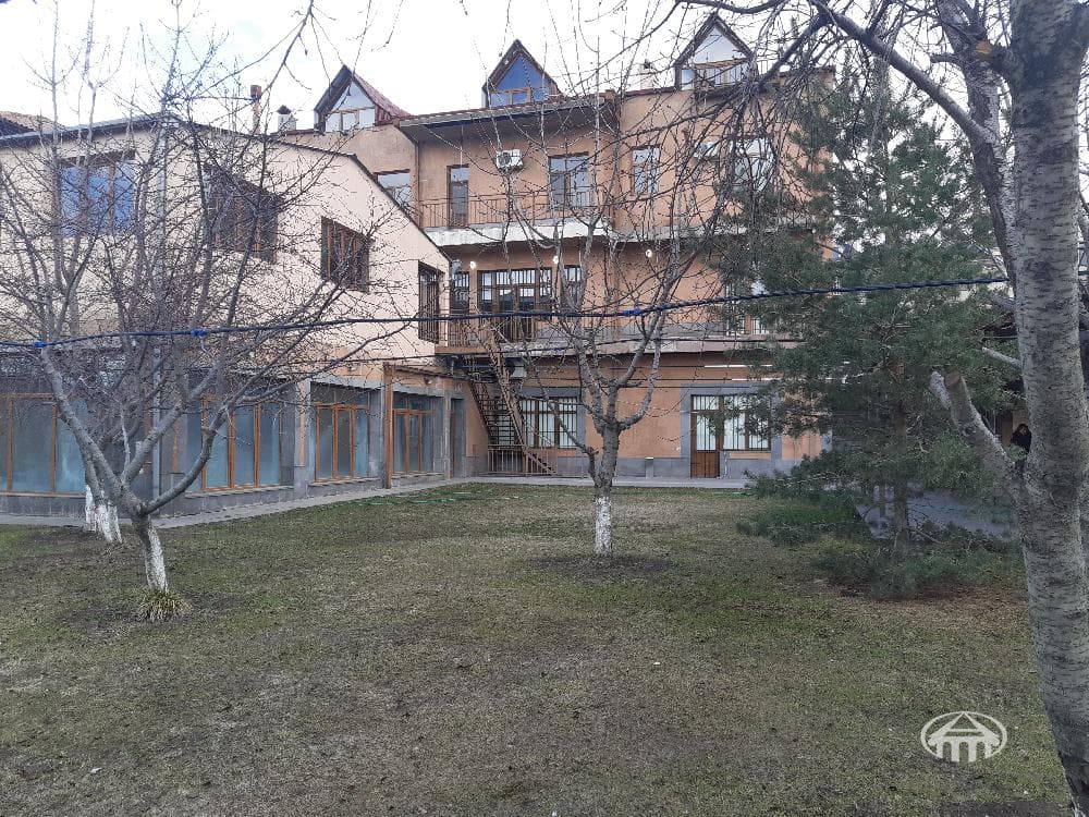 Особняк · 393 м² · Норк-Мараш