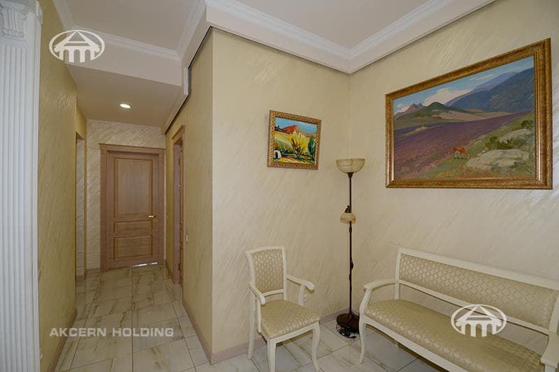 Квартира · 3 комн. · 110 м² · Кентрон