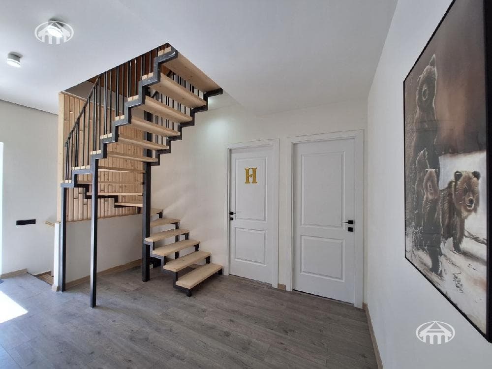 Особняк · 5 комн. · 380 м² · Ариндж