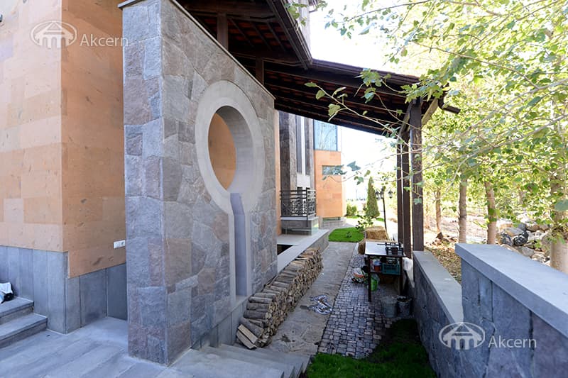 Mansion · 5 rooms · 1,014 m² · Vahagni
