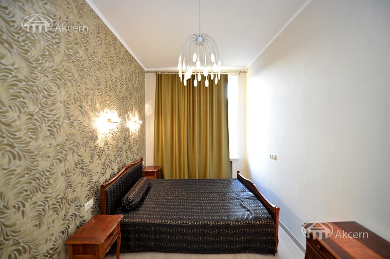 Apartment · 2 rooms · 70 m² · Kentron