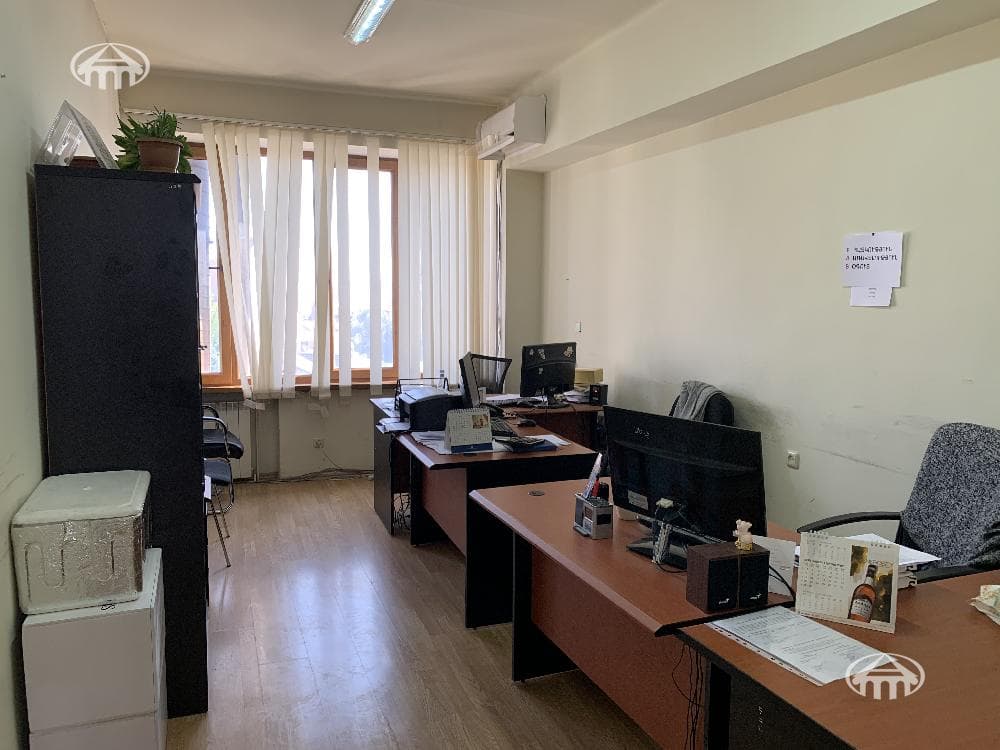 Office · 520 m² · Arabkir